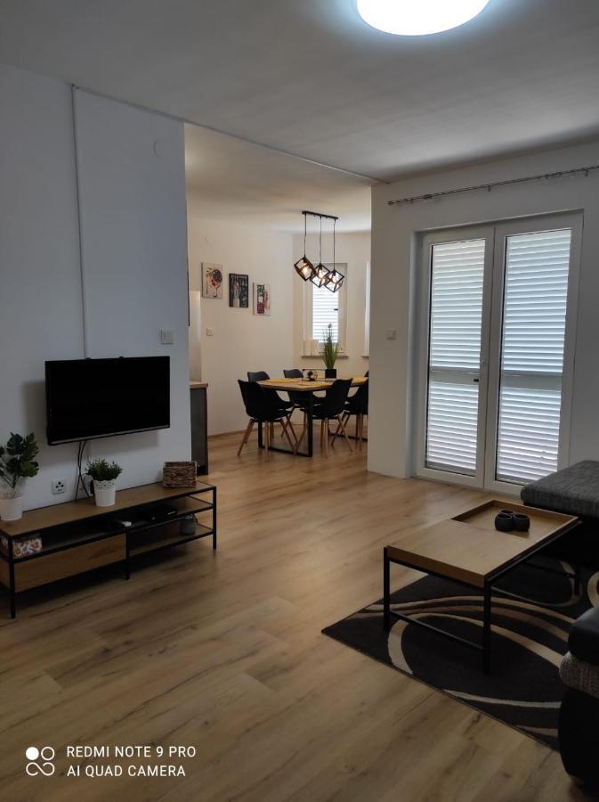 Apartman Branimir Новаля Екстер'єр фото